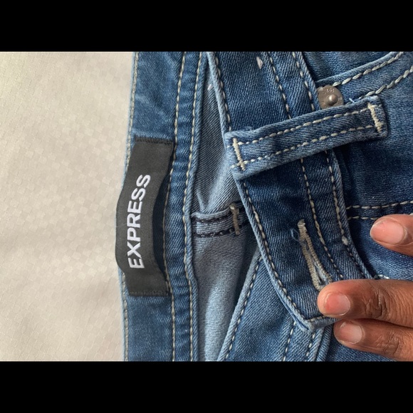 Express Jeans - Picture 2 of 7